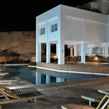 City Walls Rooftop Terrace Duplex @ Citycenter & Beach ลากอส ภายนอก รูปภาพ