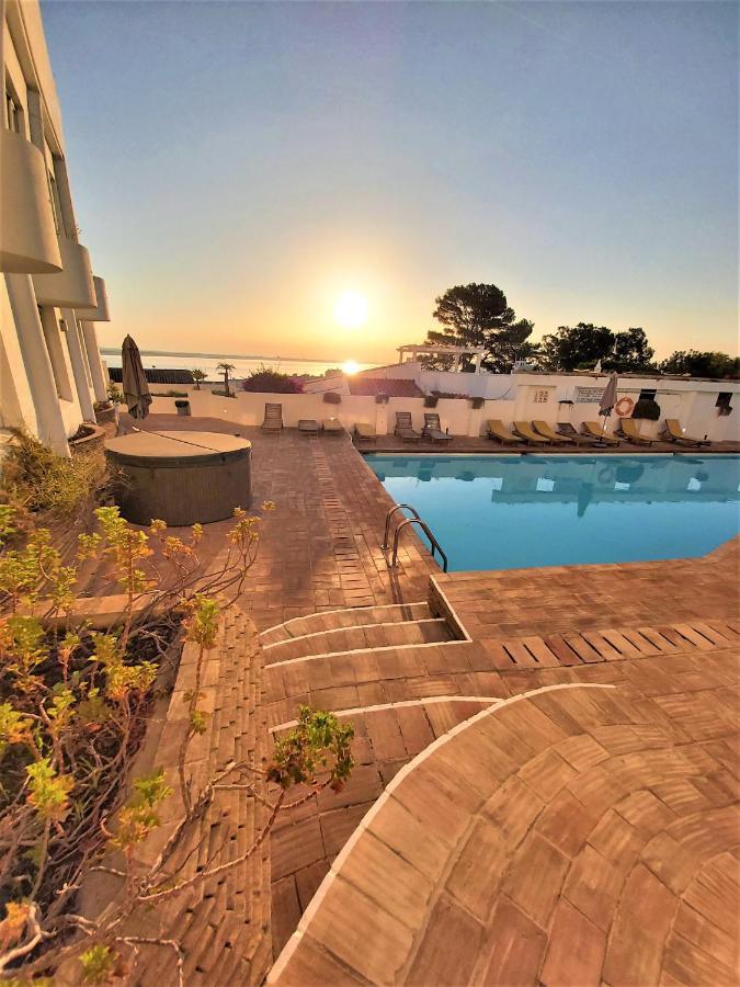 City Walls Rooftop Terrace Duplex @ Citycenter & Beach ลากอส ภายนอก รูปภาพ