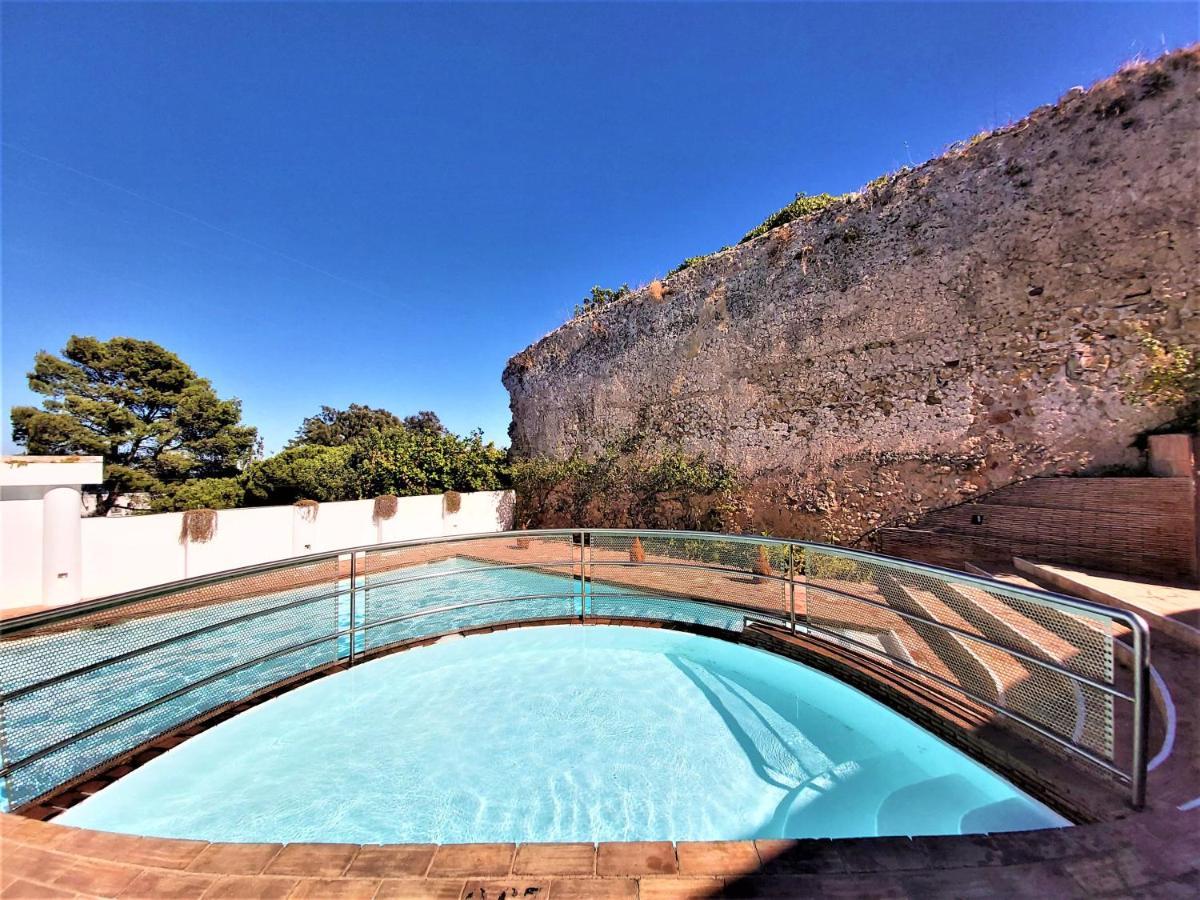 City Walls Rooftop Terrace Duplex @ Citycenter & Beach ลากอส ภายนอก รูปภาพ