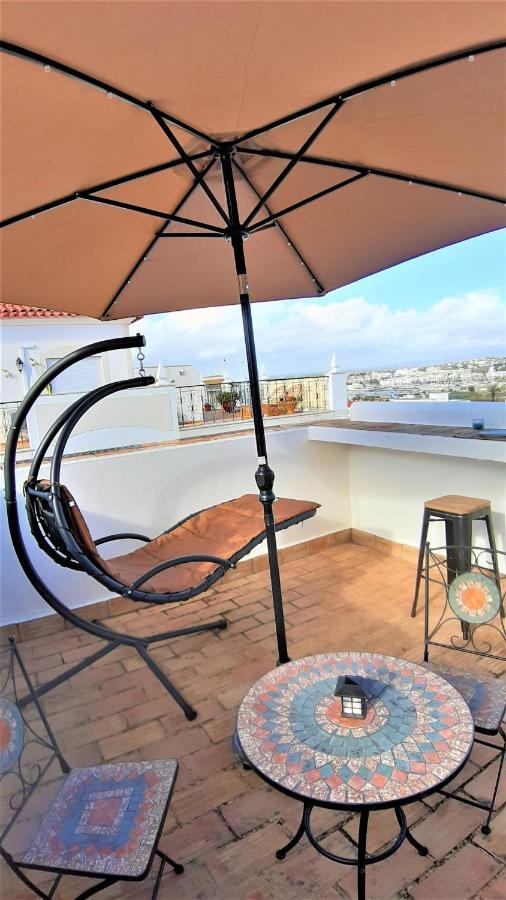 City Walls Rooftop Terrace Duplex @ Citycenter & Beach ลากอส ภายนอก รูปภาพ