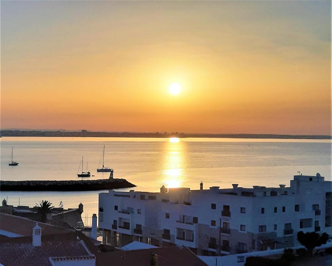 City Walls Rooftop Terrace Duplex @ Citycenter & Beach ลากอส ภายนอก รูปภาพ